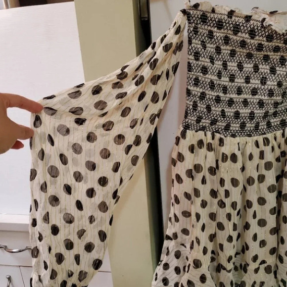Anthropologie Rocco sand polka dot mini off shoulder smocked dress  black white - Picture 13 of 13